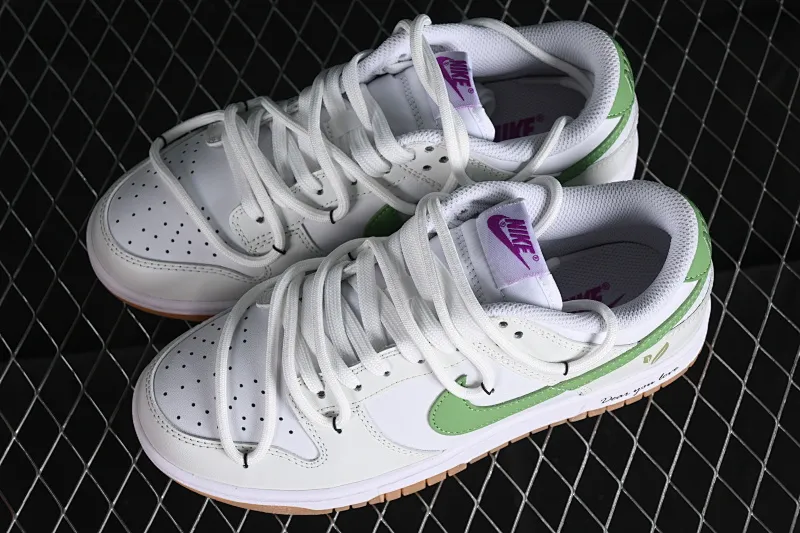 All Categories Nk SB Dunk Series Nk SB Dunk Low Low-top Sneakers Nk Dunk Low Spring and Summer Series Qingti Camellia White and Green SB Low-top Casual Sneakers FD9922-151